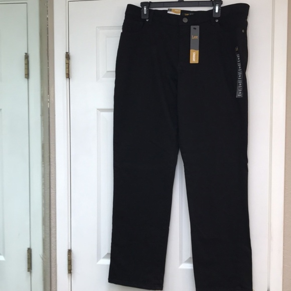 Lee Black Relaxed Fit Straight Leg Women's Jeans-Size 16 M   NWT